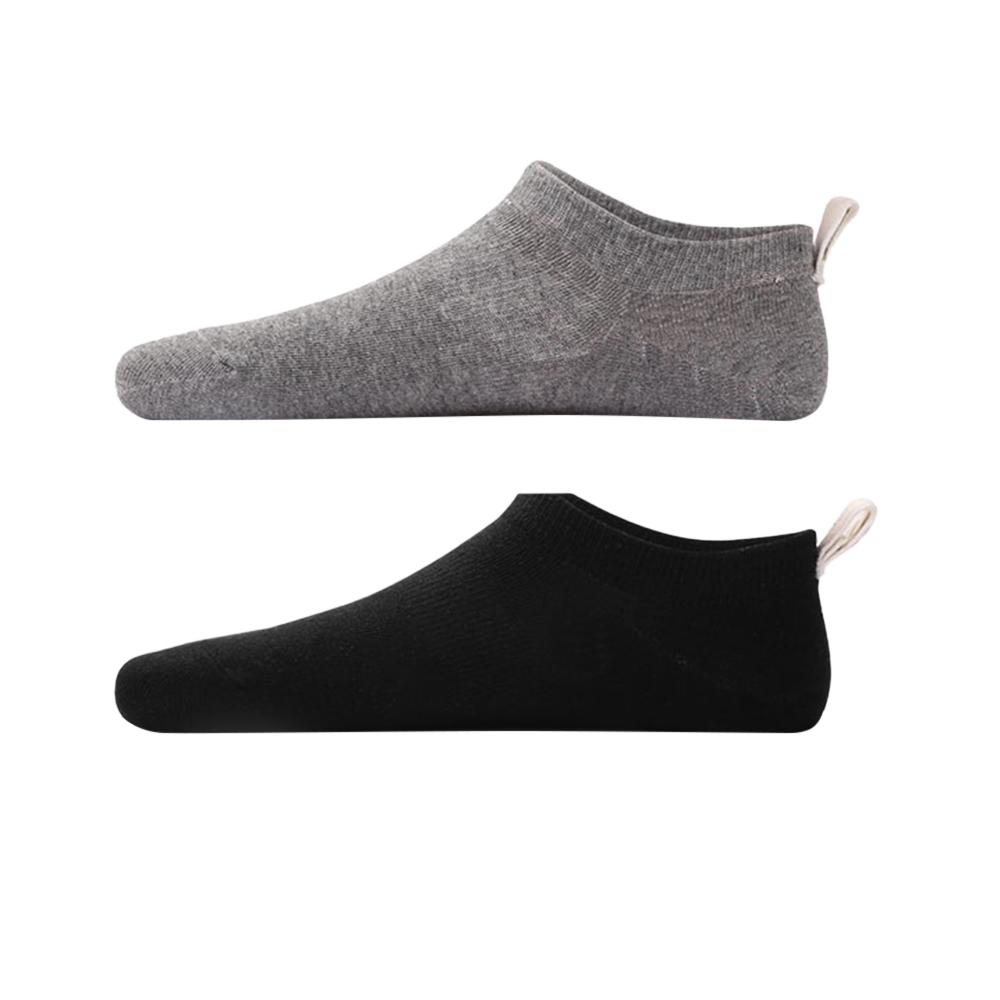 No show hidden boat socks with the logo label on the top invisible cotton socks