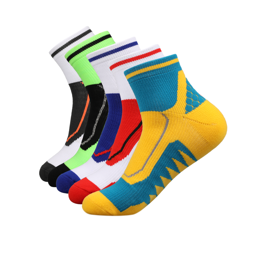 New elastic crew sports compression socks