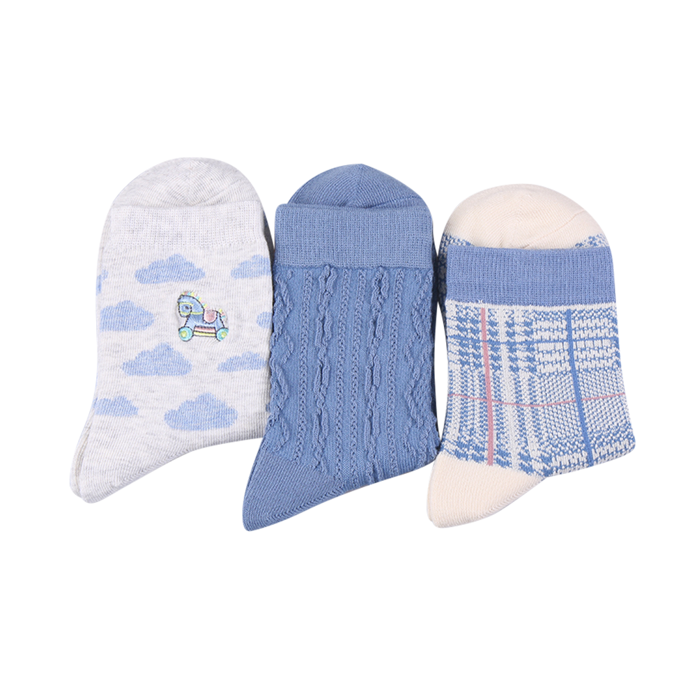 Combed cotton blue color designed women socks